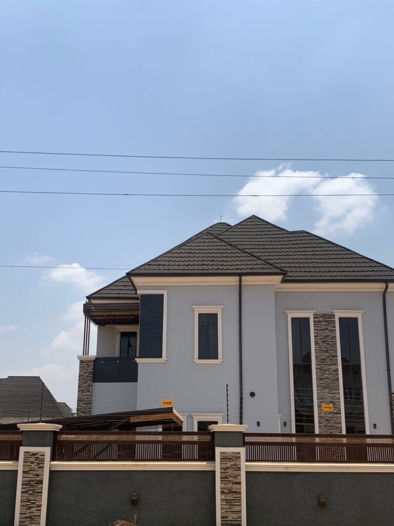 FOR SALE – 4 BEDROOM DUPLEX